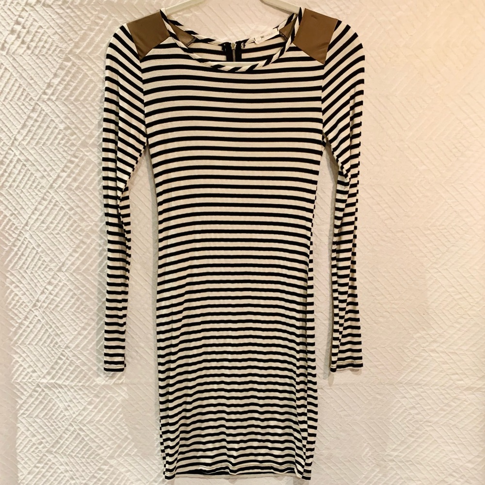 Everly Striped Long Sleeve Knee Length Dress